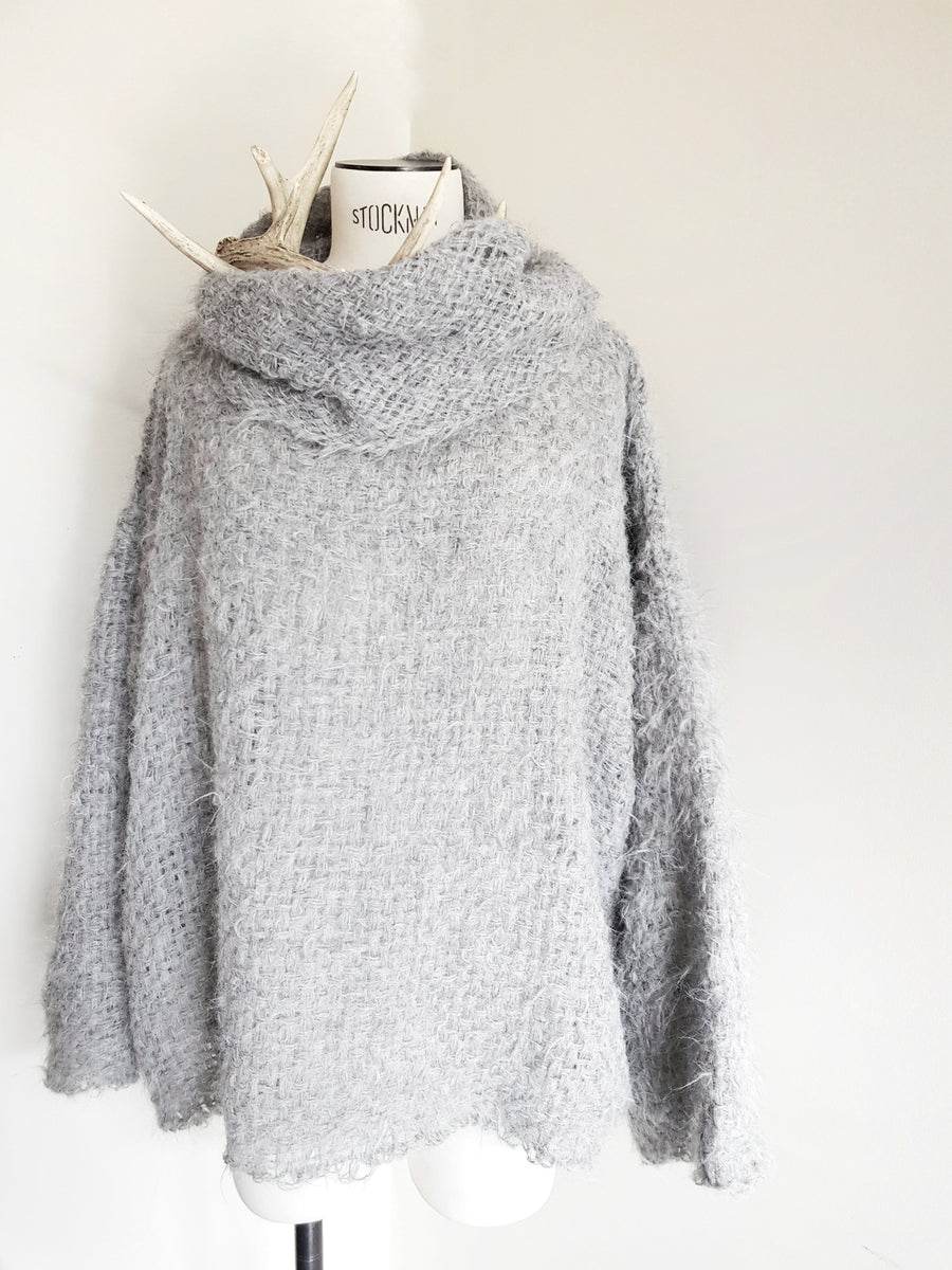 Handloom alpaca sweater