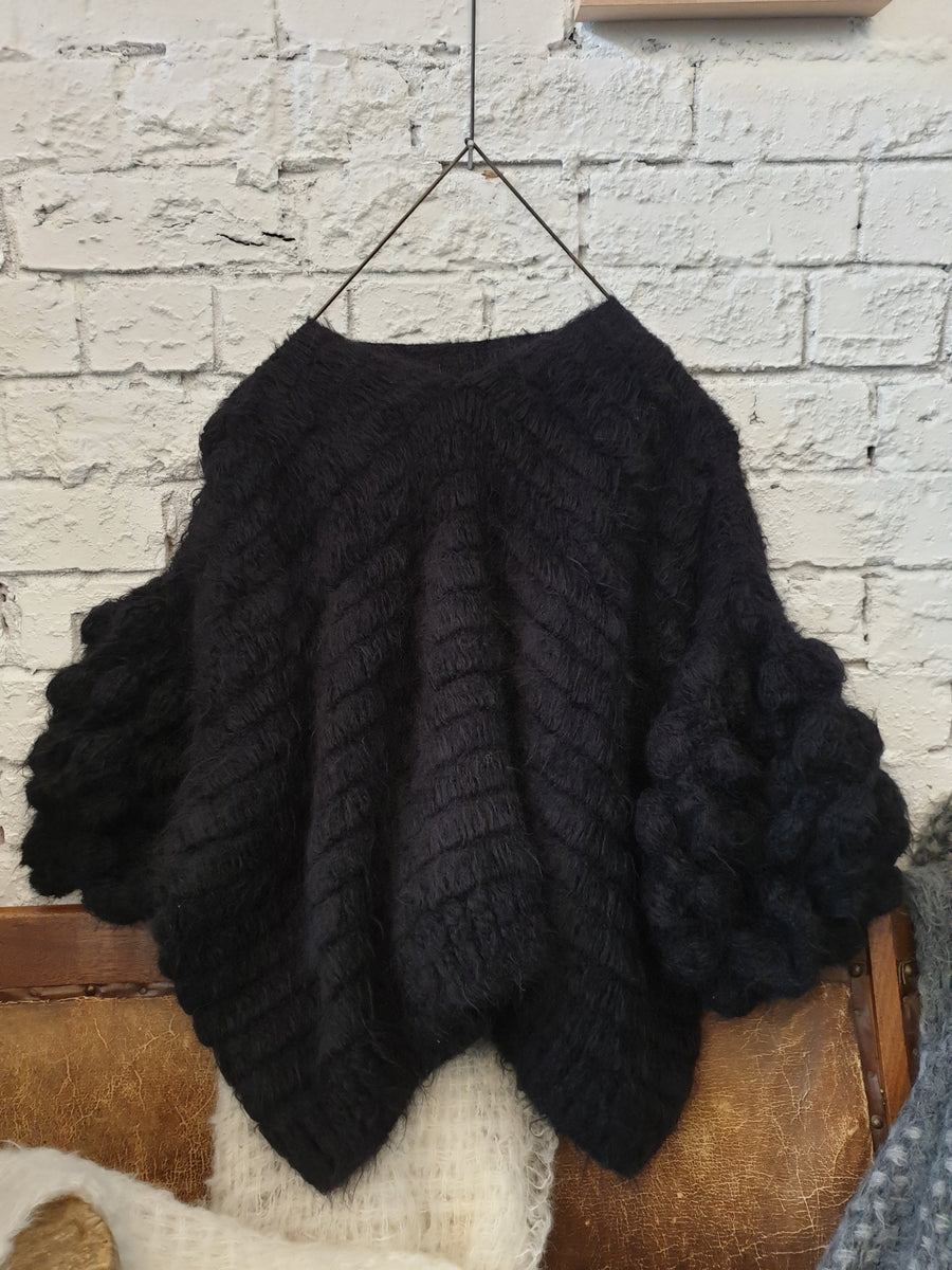 Hand Crochet Bluson With Pompom Sleeves (Alpaca) - Navy