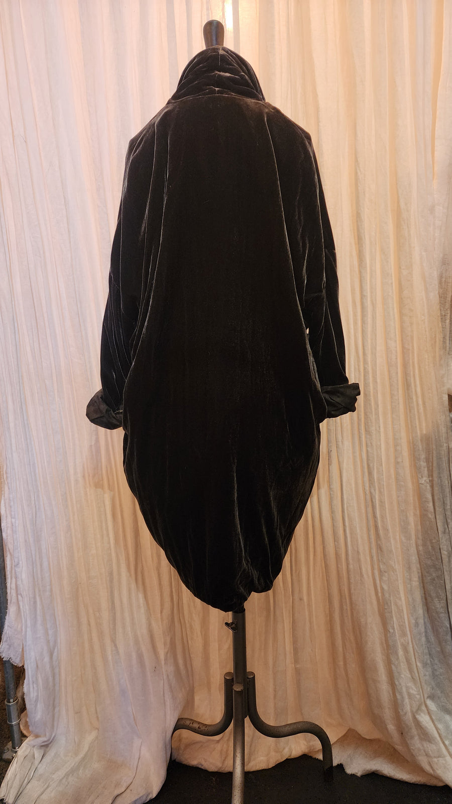 Cocoon coat (Silk velvet ) - Black