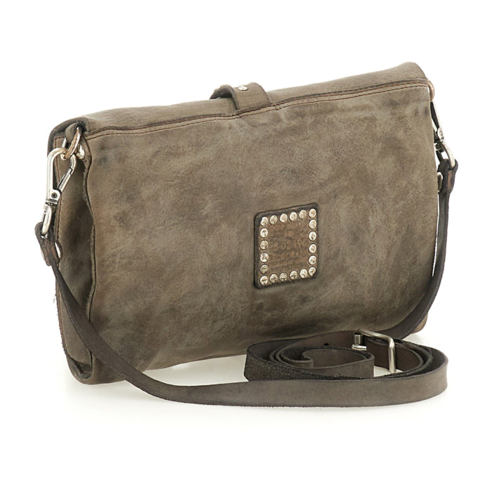 Cefalù Clutch Bag Elga in garment-dyed cowhide leather with studs - cement Grey