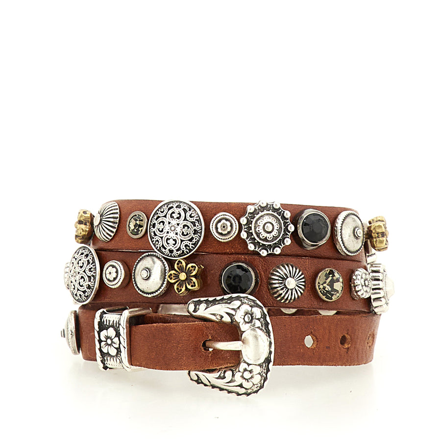 Bracelet garment-dyed cowhide leather with flower studs