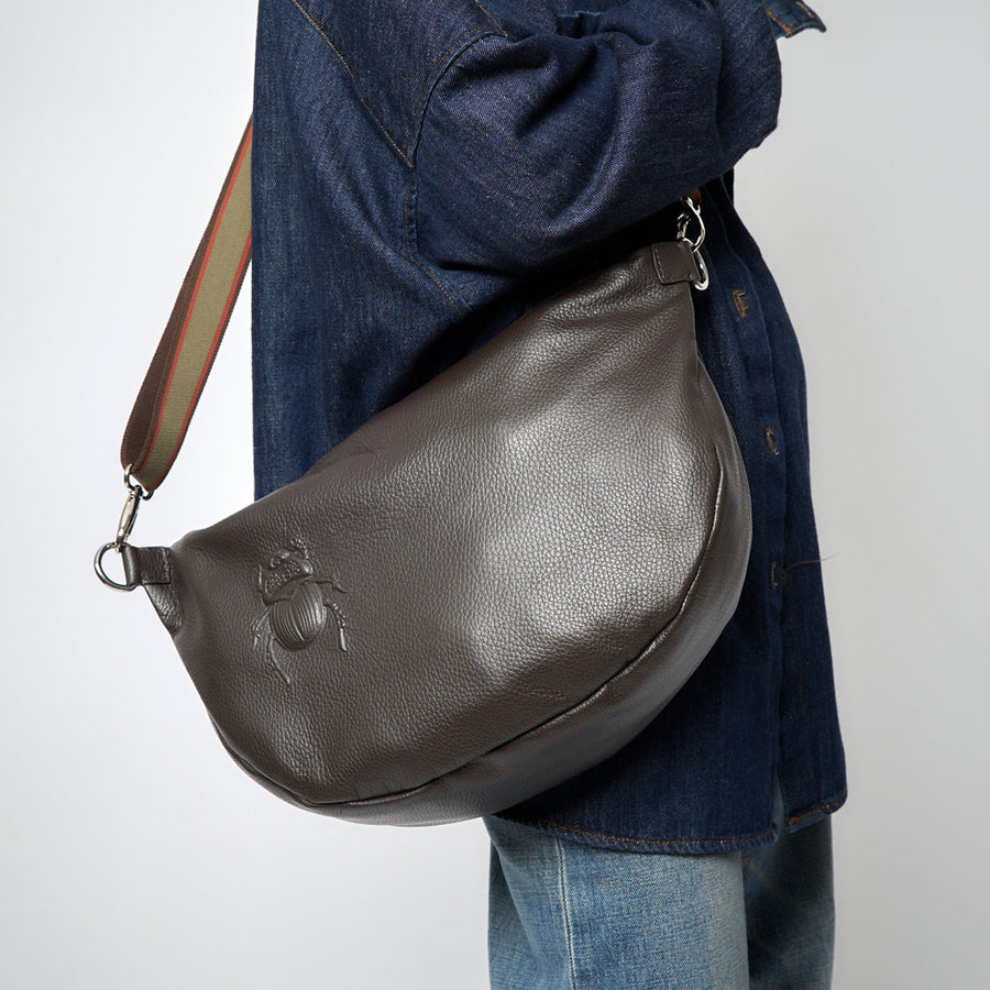 Belt Bag XXL - Scarab motive Chocolate Grain leather