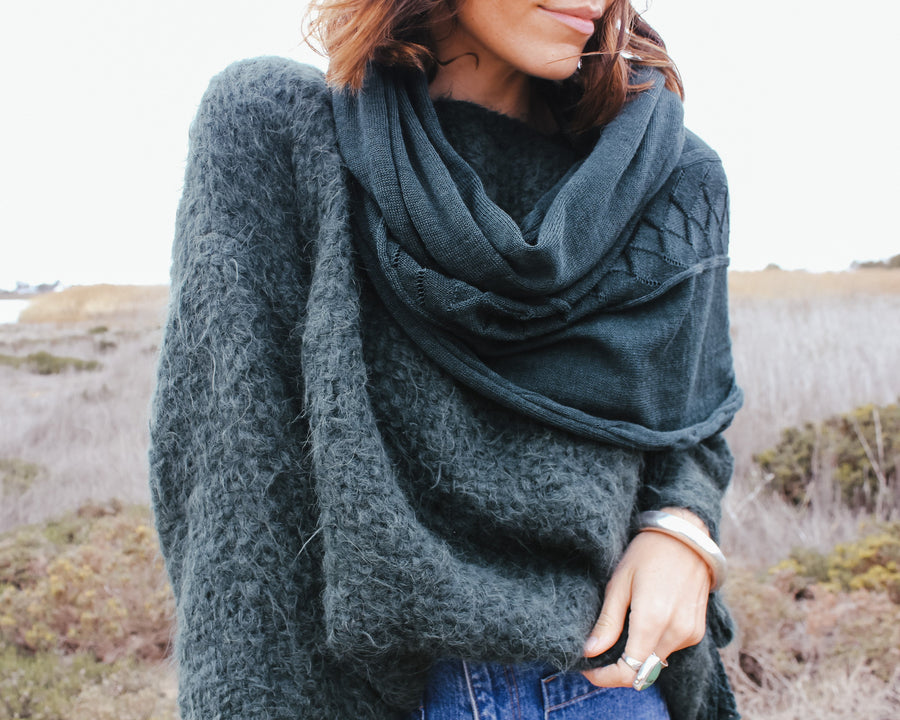 Hand loom sweater with detachable collar - Mocca