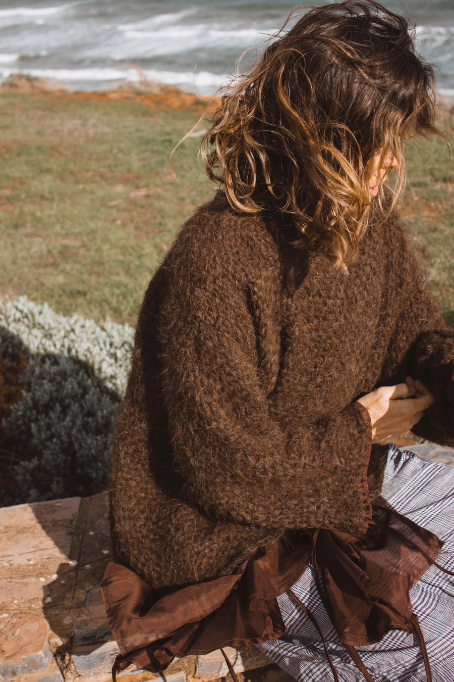 Hand Loom Sweater Detachable Collar (Alpaca) Black