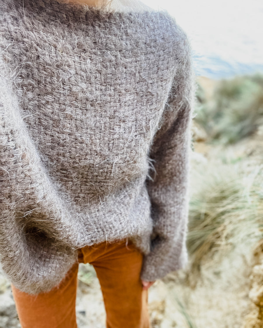 Hand loom sweater with detachable collar - Mocca