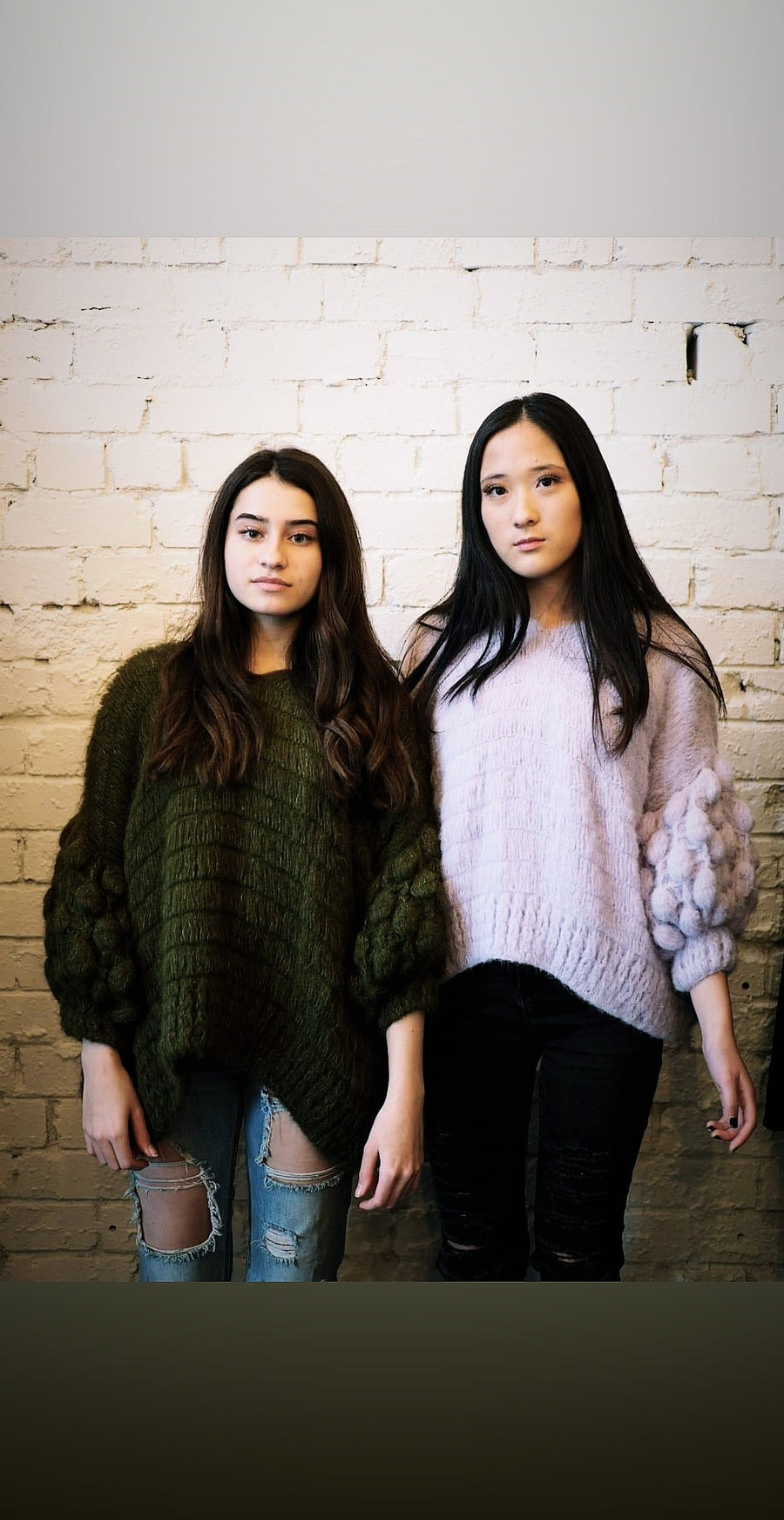 Hand Crochet Bluson With Pompom Sleeves (Alpaca) - Navy