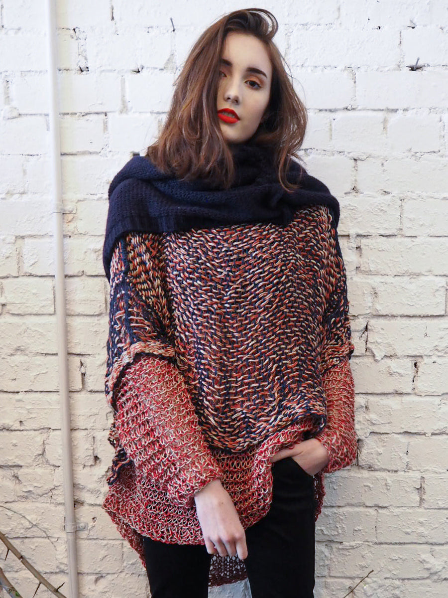 amano navy/rust/natural linen crop top