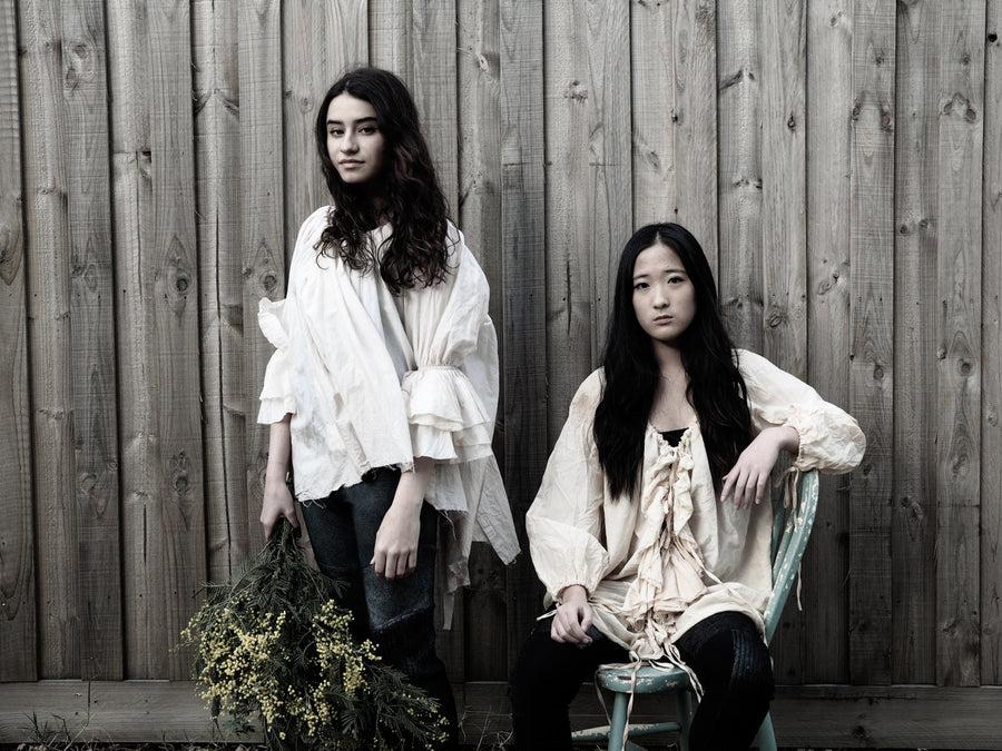 Flounce Blouse (Cotton/Silk) - Black