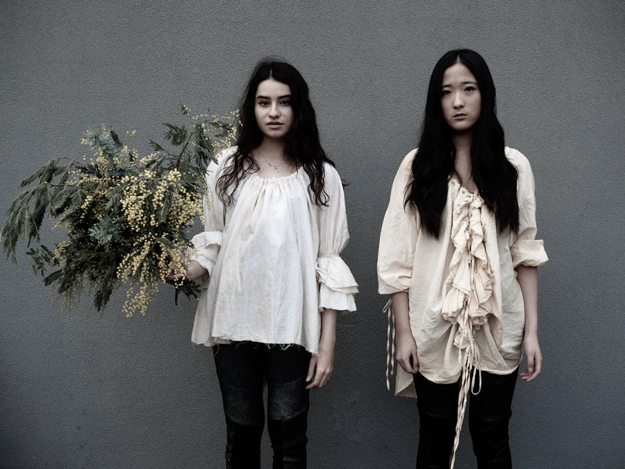 Flounce Blouse (Cotton/Silk) - Black