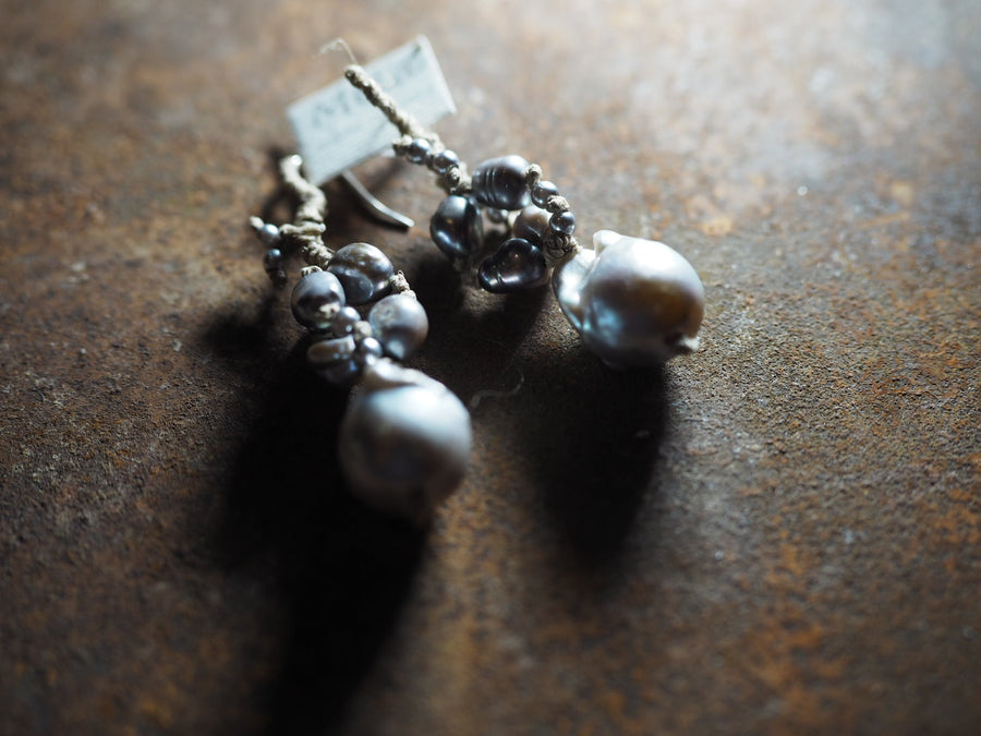 Mela Multi Pearls Drop Earrings - Ebony