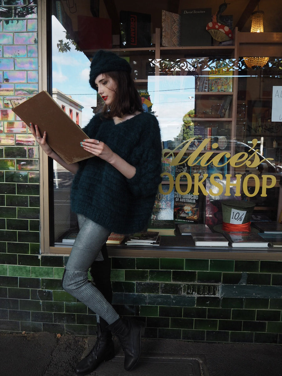 Hand Crochet Bluson With Pompom Sleeves (Alpaca) - Navy