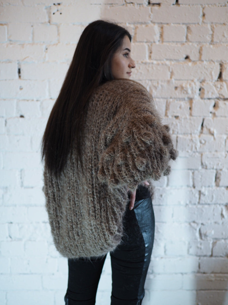 Hand Knit Popcorn Sleeve Sweater (Alpaca) - Snow