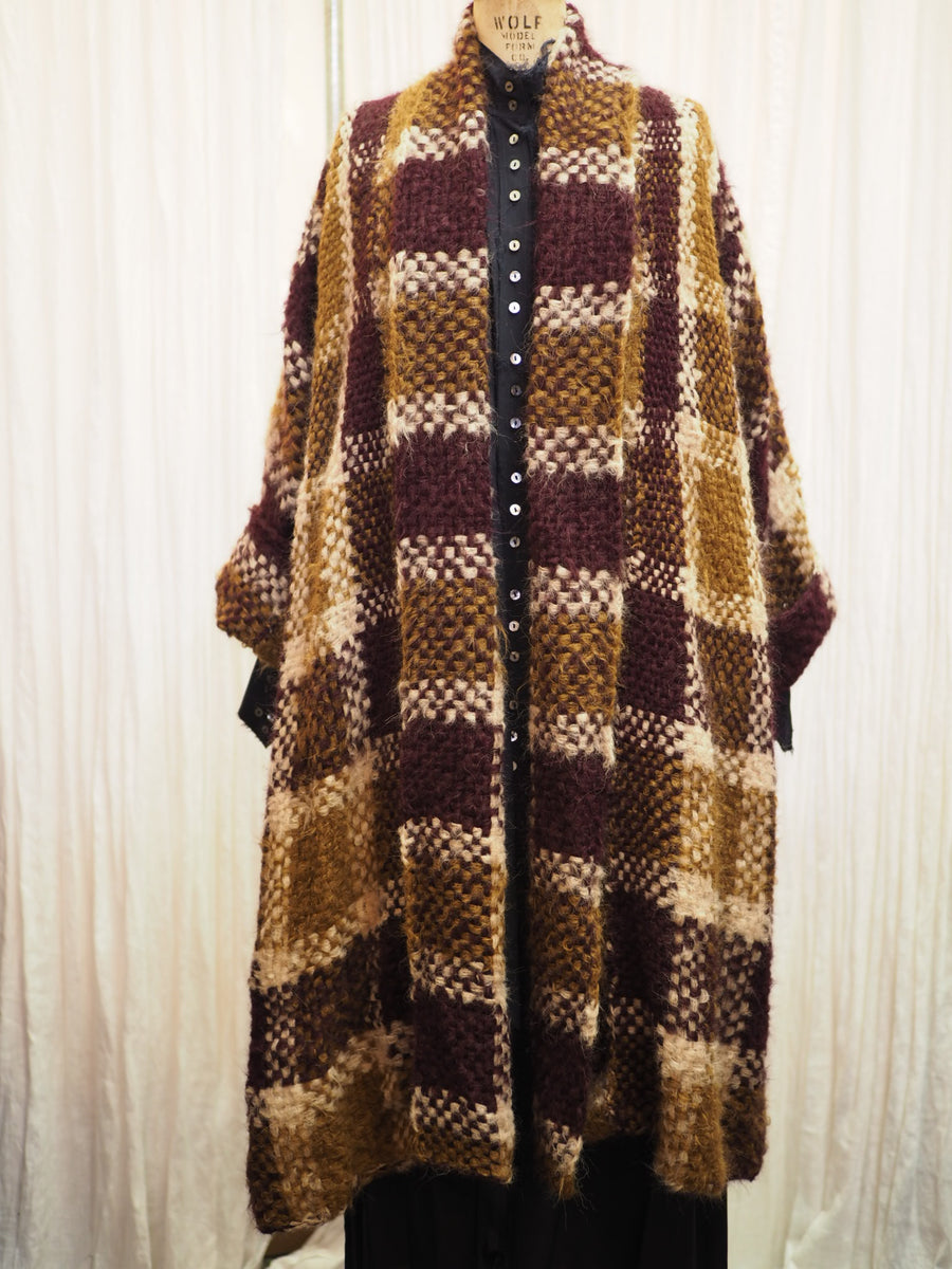 Hand loom Maxi coat in plaid check weave (alpaca)