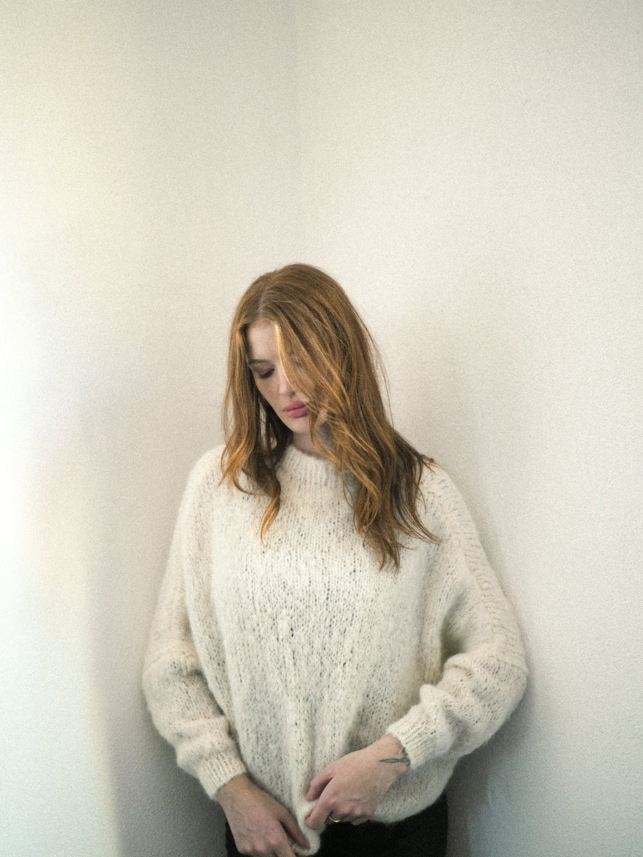 Hand-Knit Crew Neck Sweater Alpaca - Purple