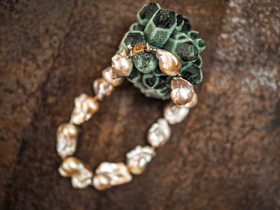 Mela Pearl 