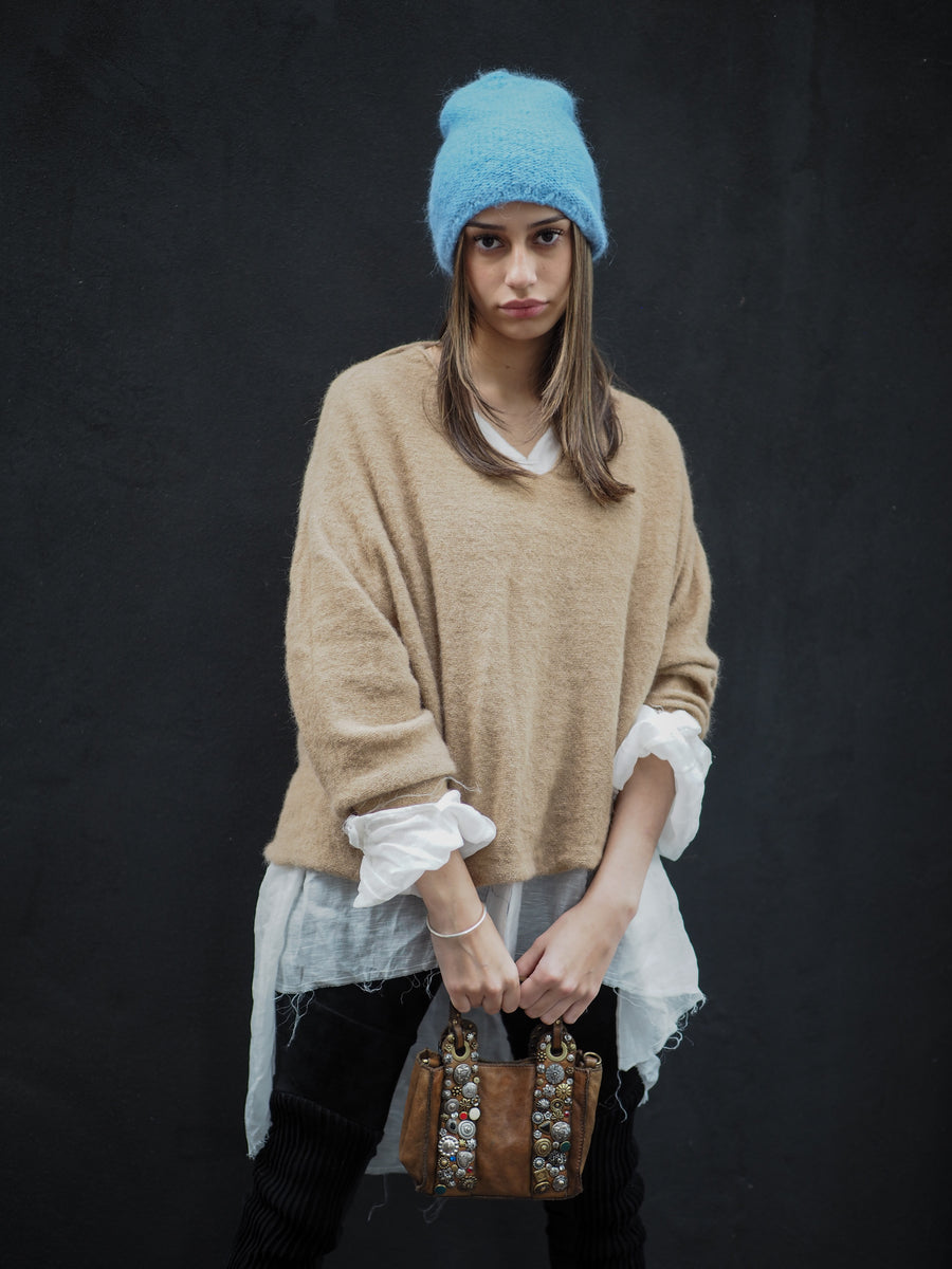 Light Weight V-Neck Sweater (Alpaca) - Oat