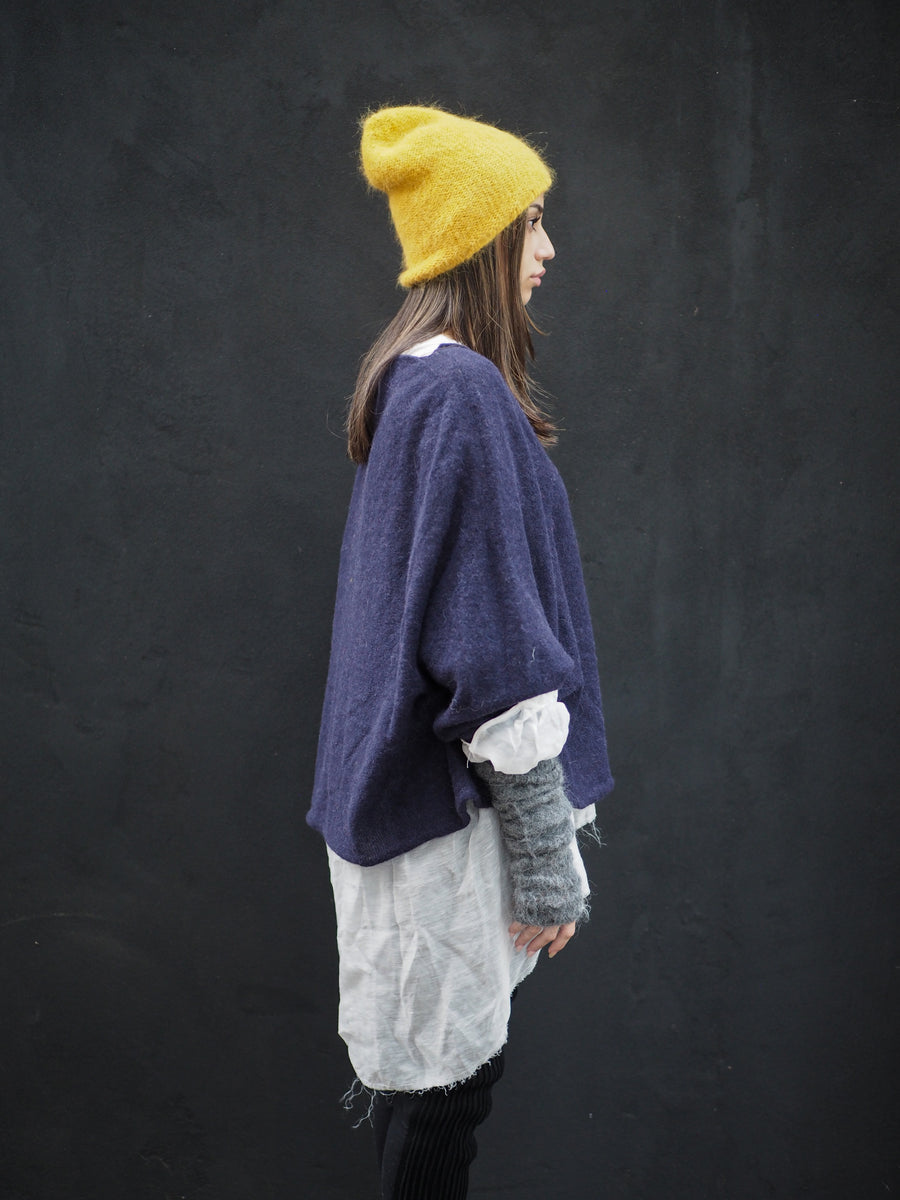 Light Weight V-Neck Sweater (Alpaca) - Iris Blue