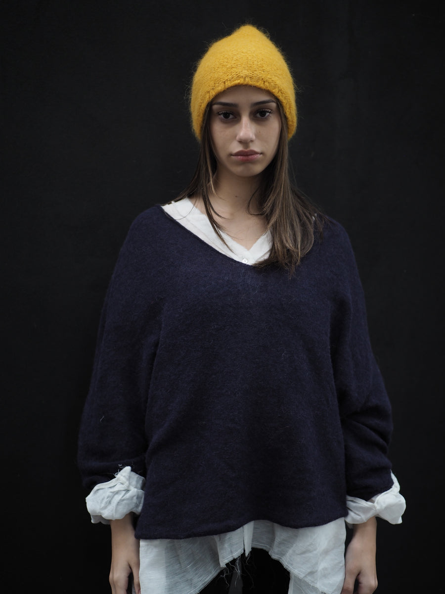 Light Weight V-Neck Sweater (Alpaca) - Iris Blue