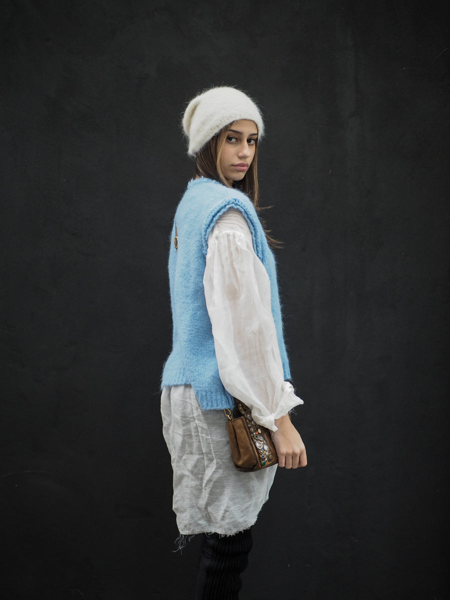 Luxe V Neck Vest (Alpaca) - Sky Blue