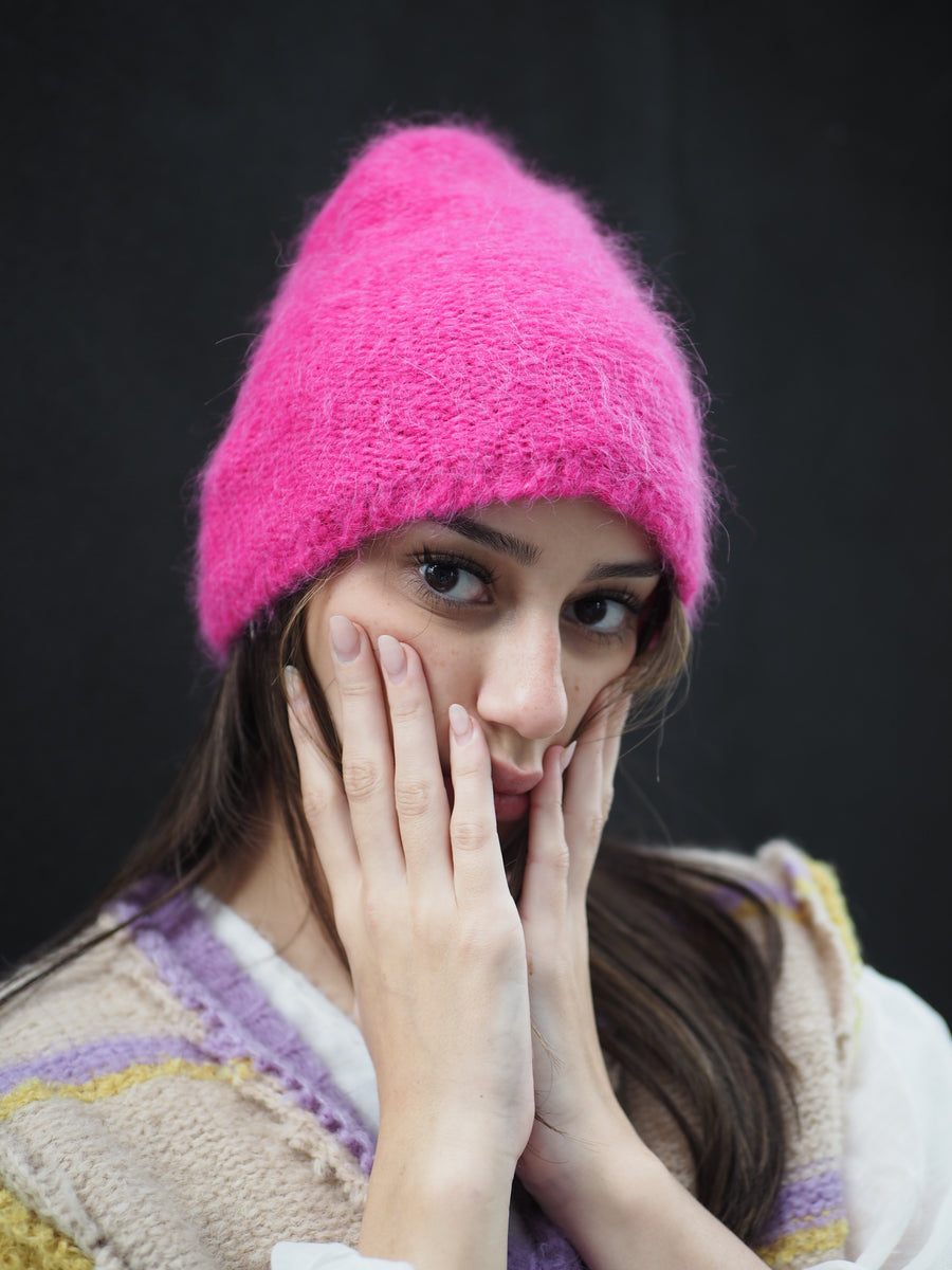 Luxe Knitted Beanie (Suri Alpaca) Candy Pink