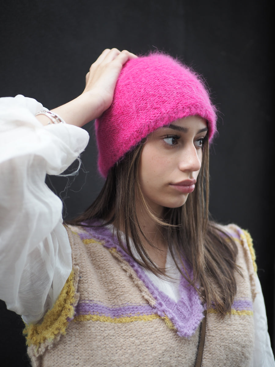 Luxe Knitted Beanie (Suri Alpaca) Candy Pink