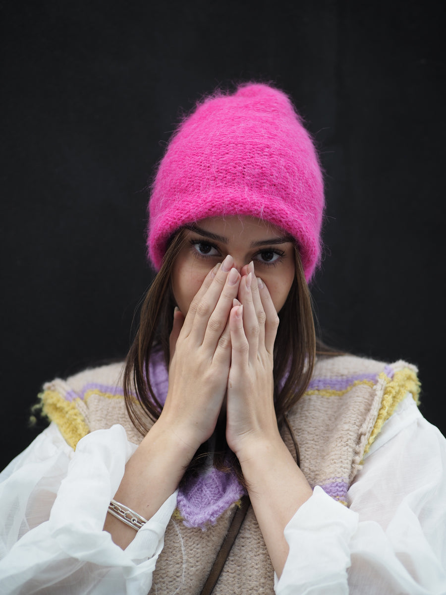 Luxe Knitted Beanie (Suri Alpaca) Candy Pink