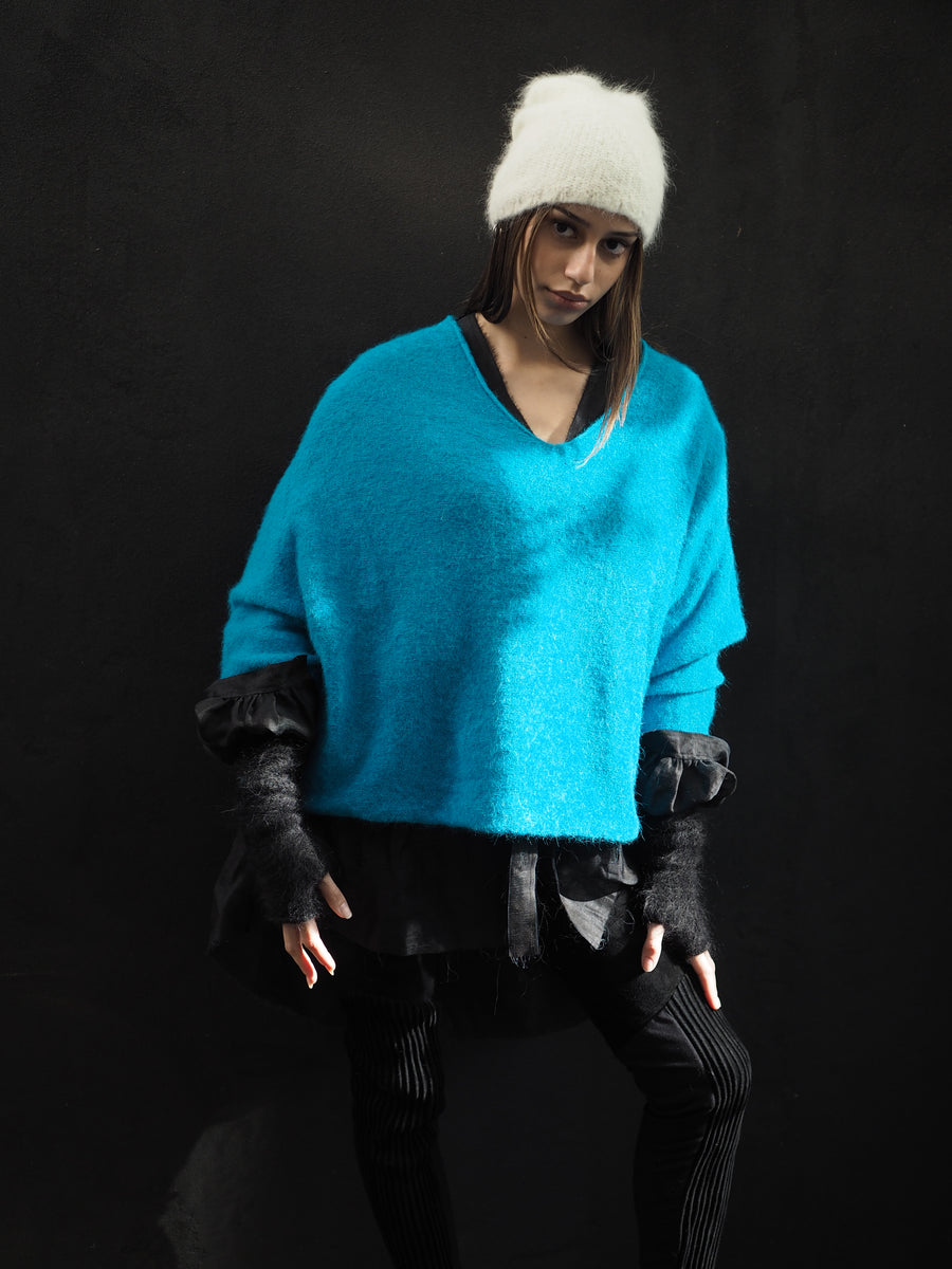 Luxe Light Weight V-Neck Sweater (Alpaca) - Cerulean Blue
