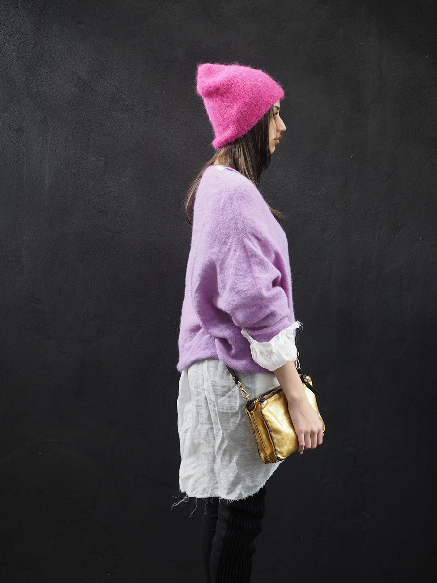 Luxe Light Weight V-Neck Sweater (Alpaca) - Lilac