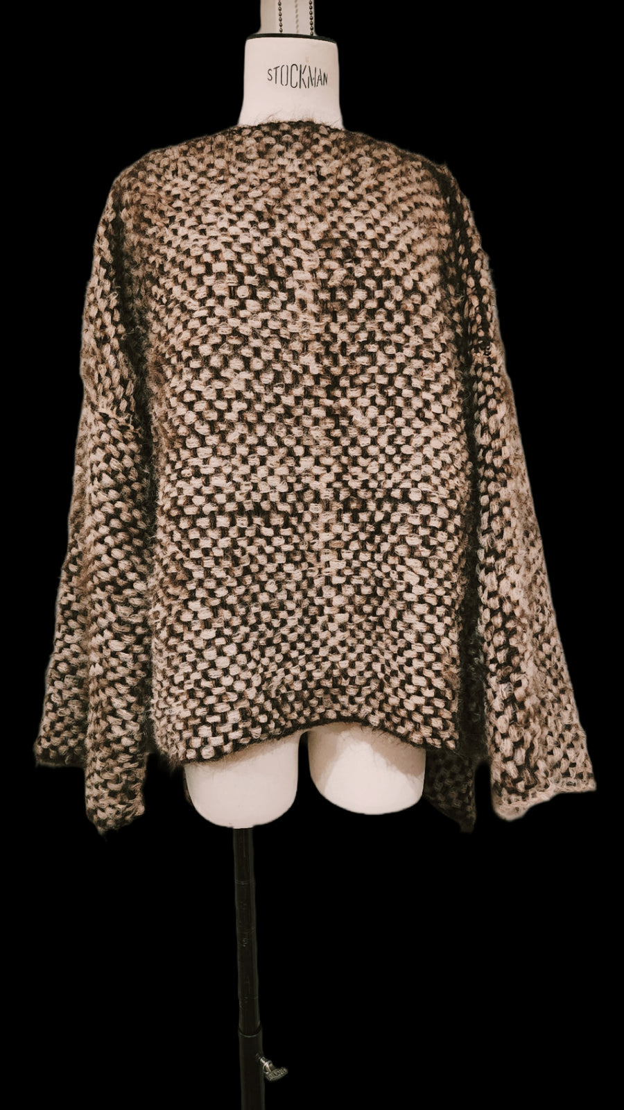 Hand loom Alpaca sweater - 2 tone