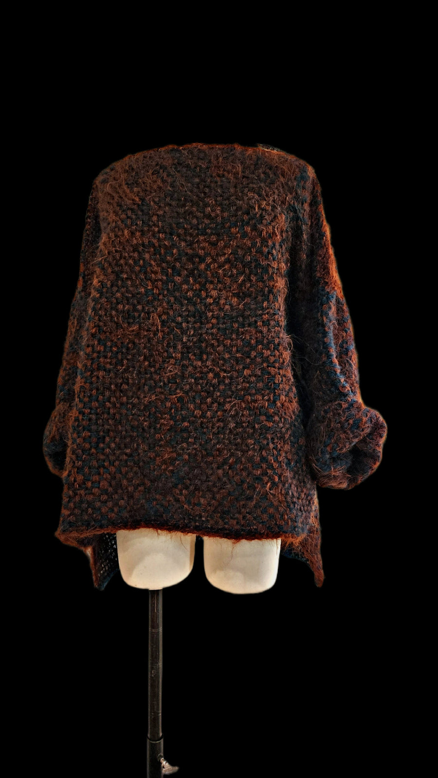 Hand Loom 2 Tone Sweater (Alpaca)