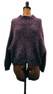 Hand-knit crew neck sweater (alpaca) - Purple