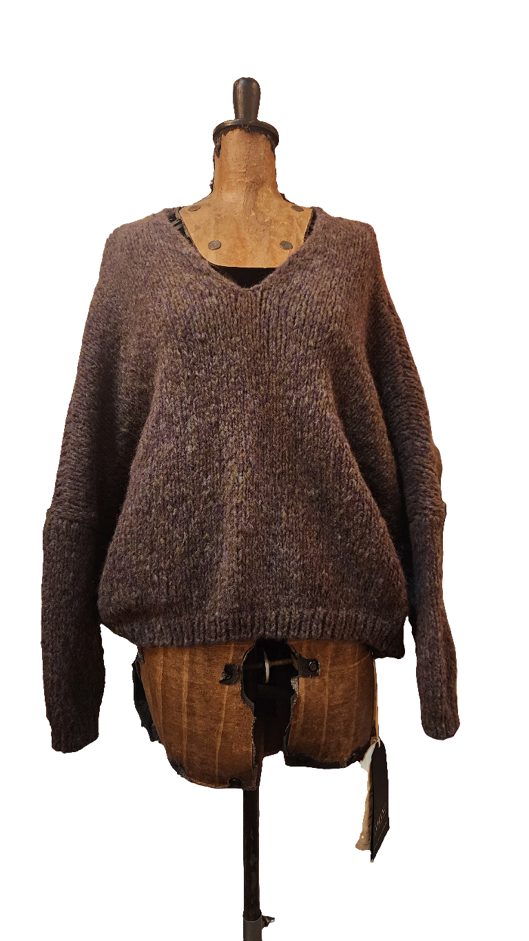 Alpaca hand knit batwing sweater - V neckline jewell