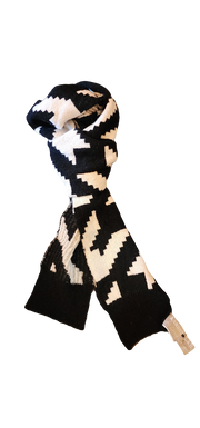 Houndstooth Jacquard Scarf (Alpaca) Black-Ivory