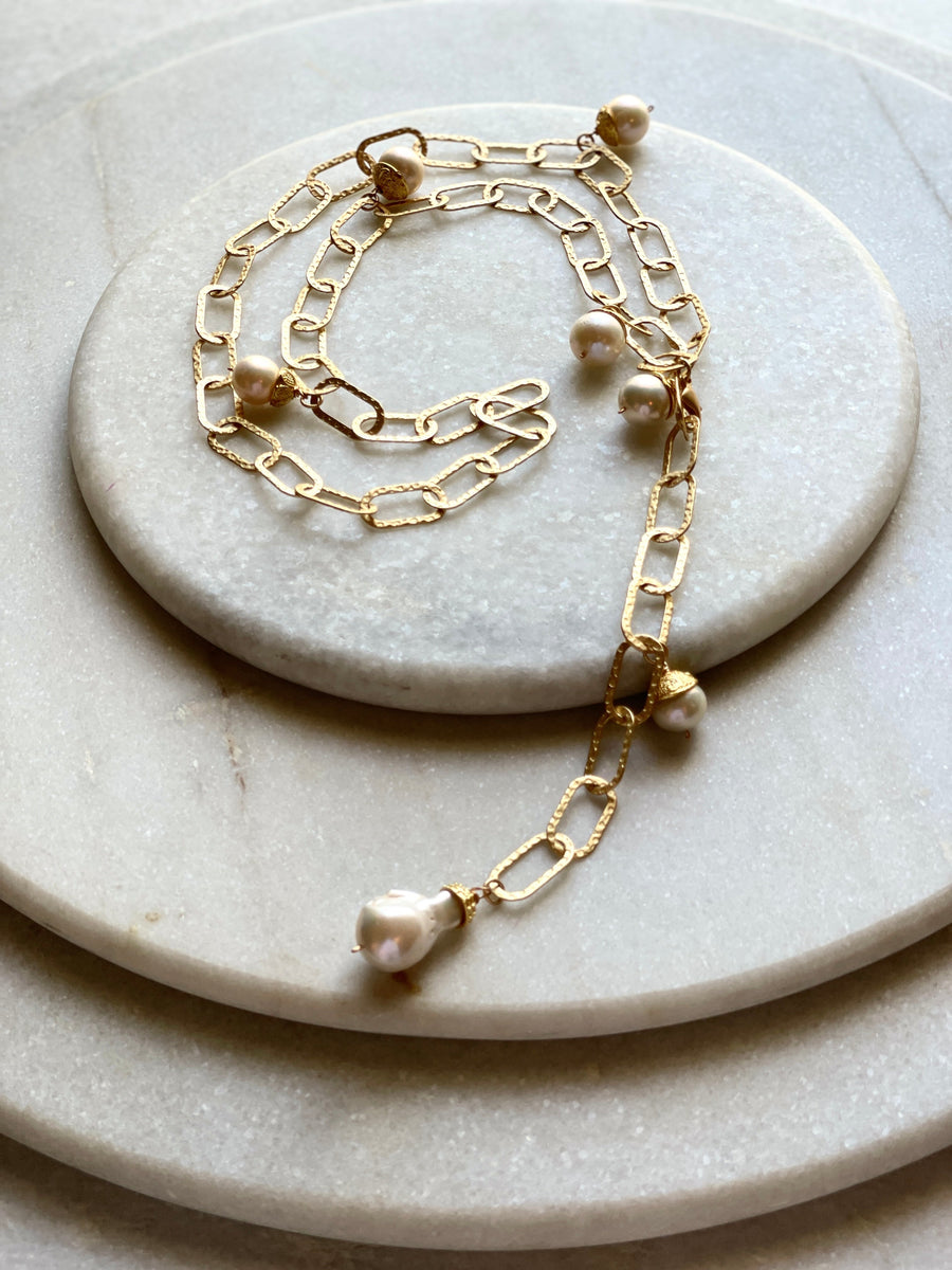 Loop Necklace