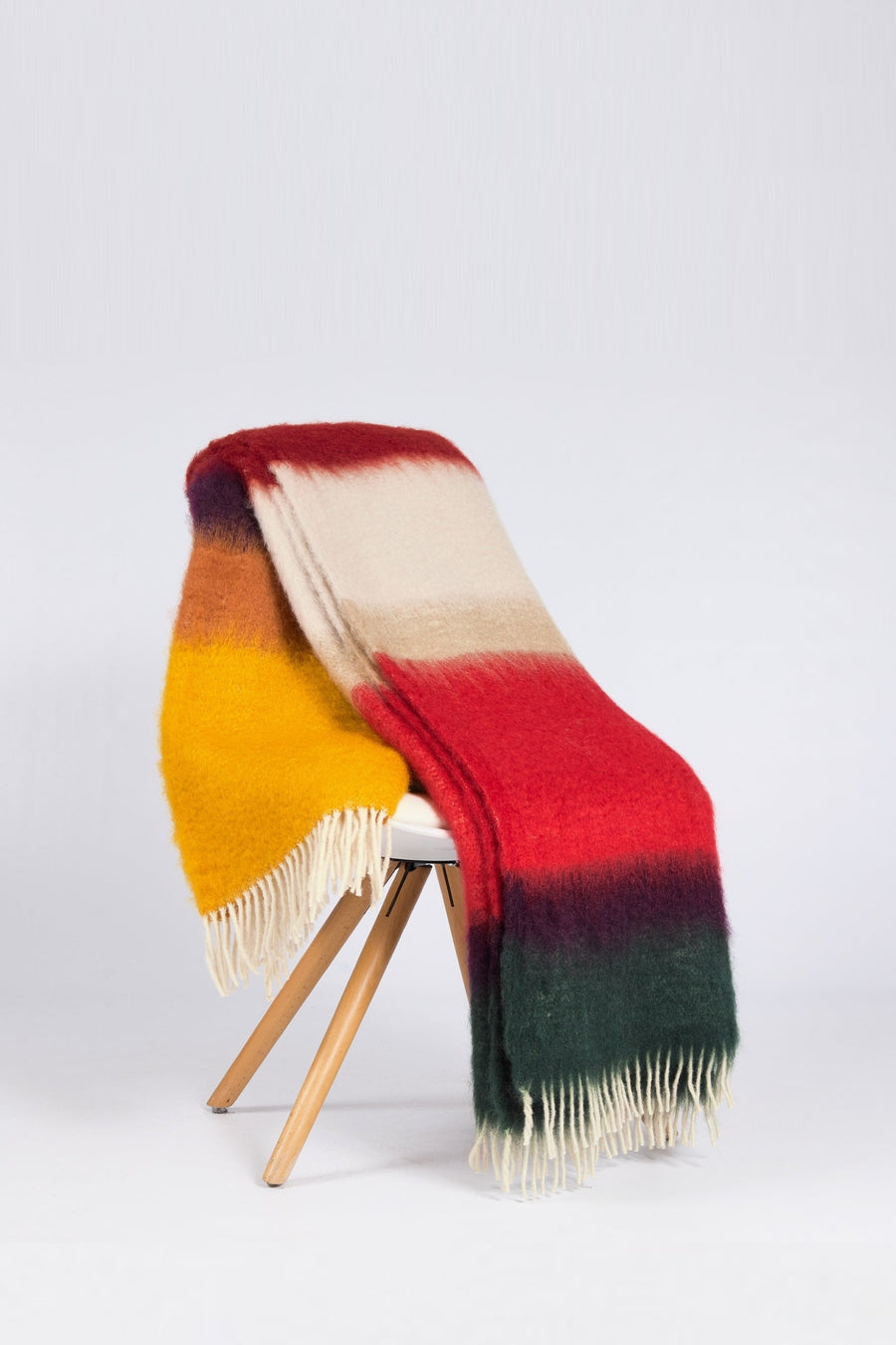 Mantas Ezcaray Blanket (Mohair) Ref M-14