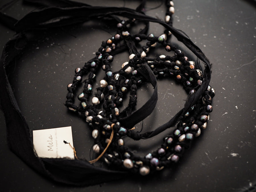 Mela V Serpentello black Pearl Necklace