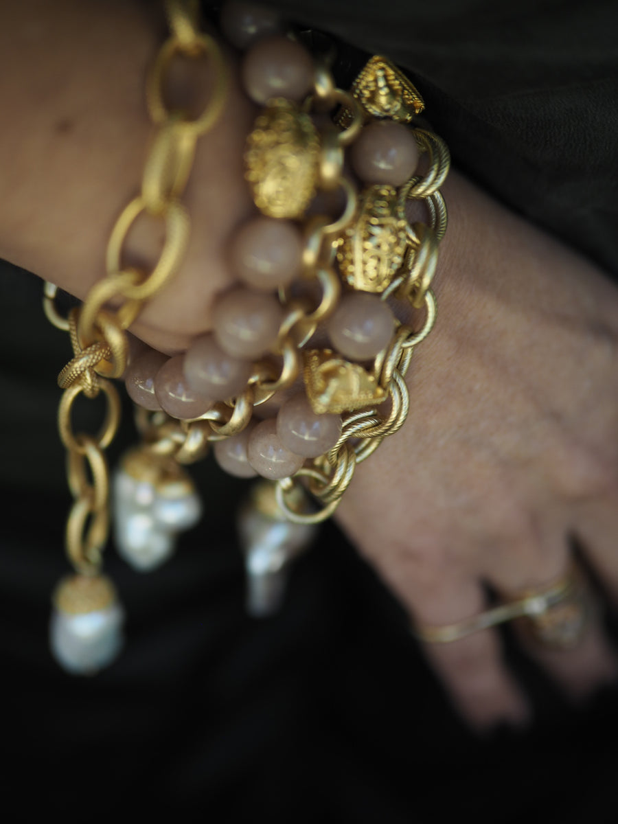 Charm Bracelet - Baroque Pearl