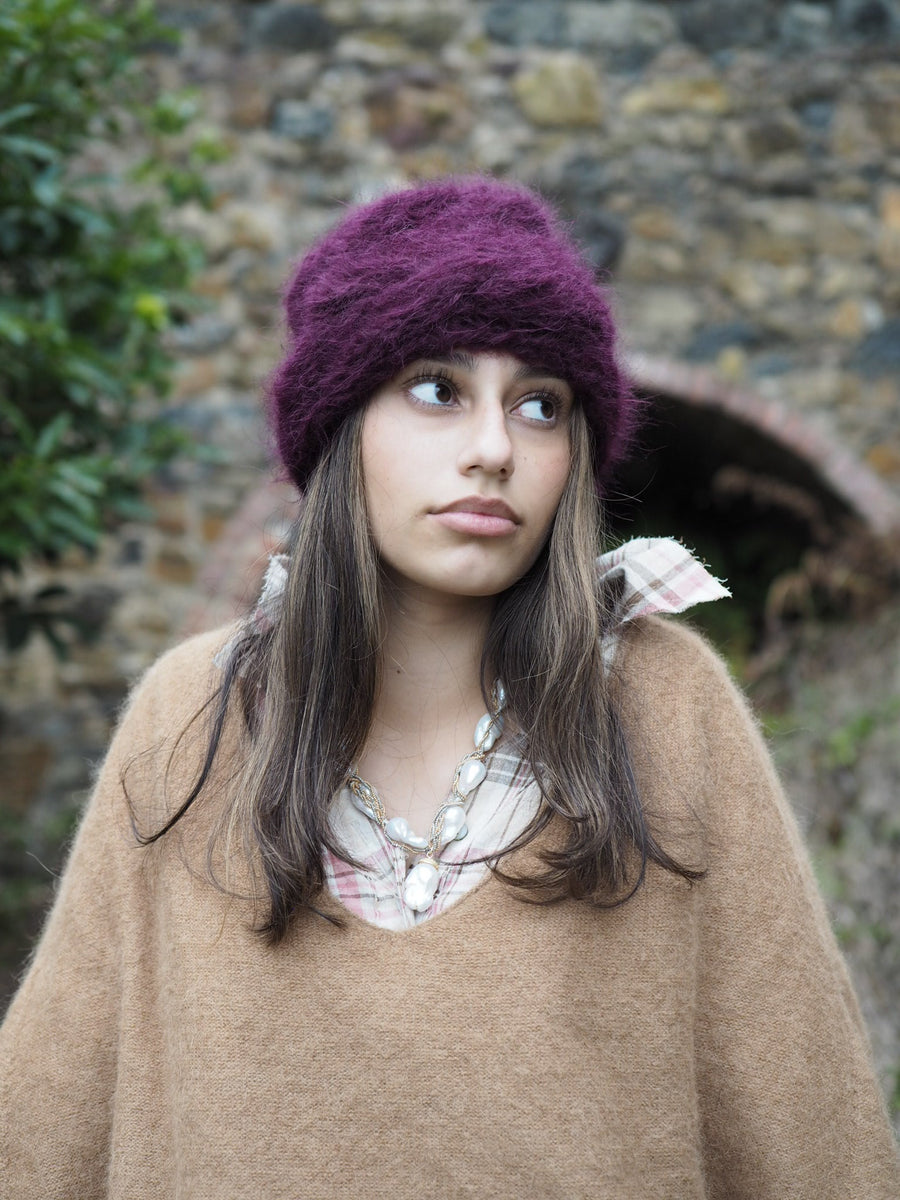 Luxe Light Weight V-Neck Sweater (Alpaca) - Camel