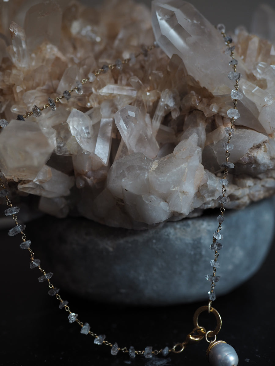 Simple Necklace with herckimer diamonds - Ivory tahitian Pearl drop