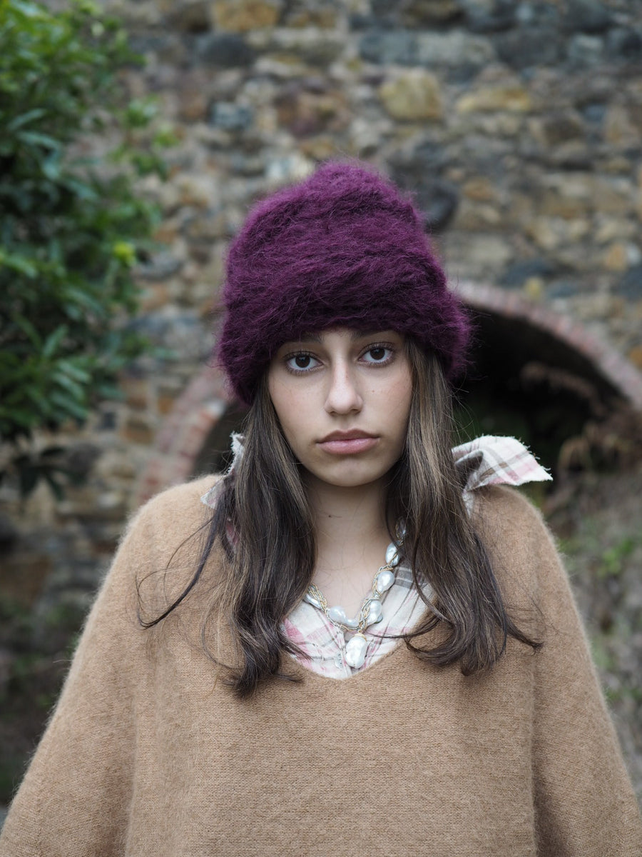 Luxe Light Weight V-Neck Sweater (Alpaca) - Camel