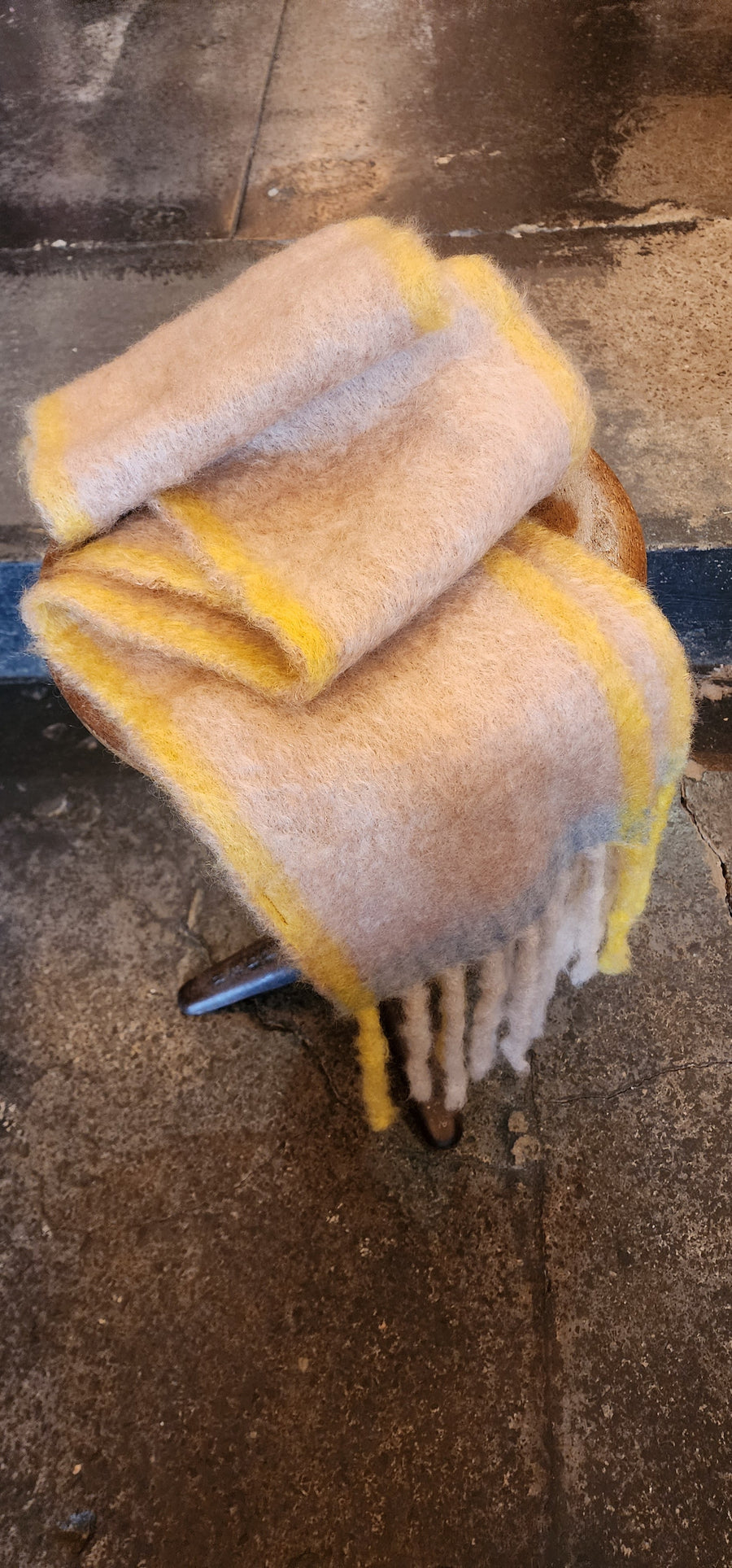 Mantas Ezcaray Twist Frame Scarf (Mohair) - TW-3F Blush and Lemon