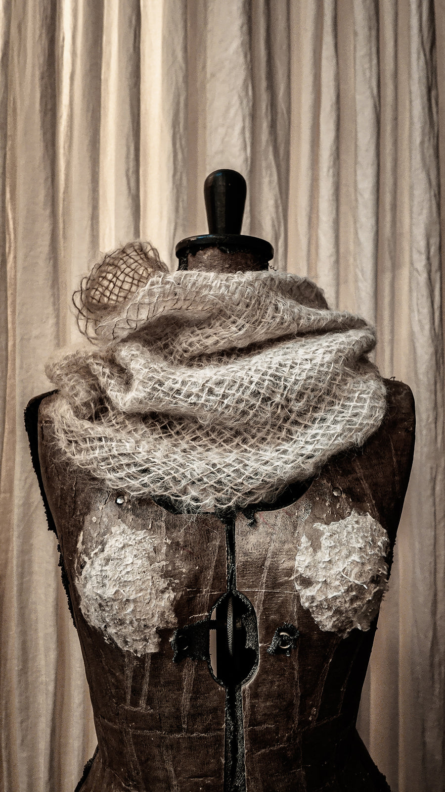 Hand loom snood collar (Alpaca) - Nude