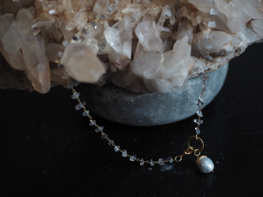 Simple Necklace with herckimer diamonds - Ivory tahitian Pearl drop