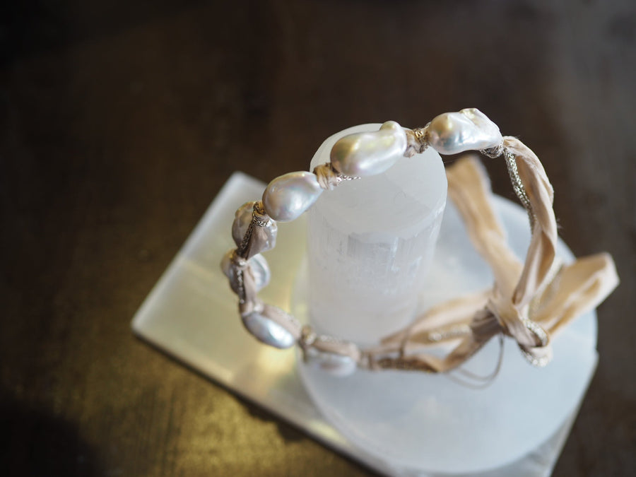 Silk Ribbon Baroque Pearls Necklace - Natural Silk Ivory Pearls