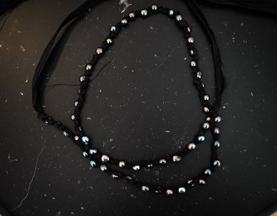 Mela V Serpentello black Pearl Necklace