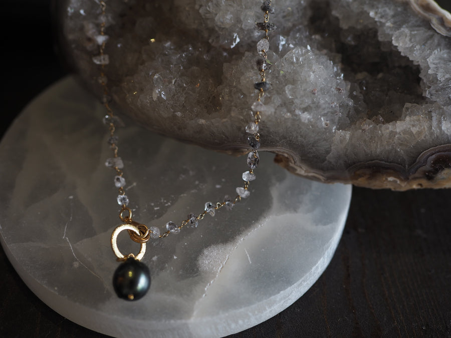 Simple Necklace with herckimer diamonds - Black tahitian Pearl drop