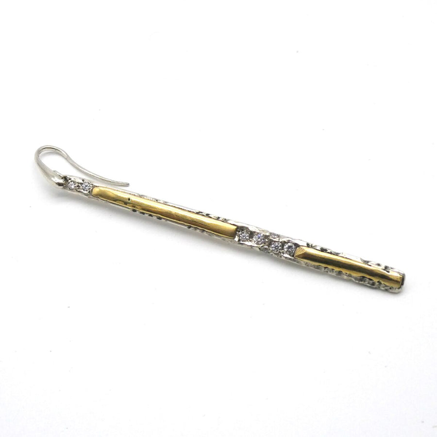 Bar Earring With White Diamonds