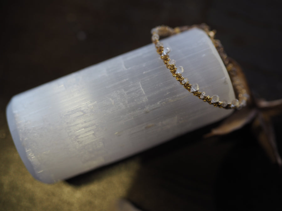 Precious Drop Hand Loom Bracelet (Sterling Silver Gold Plated) Sapphire - white labradorite