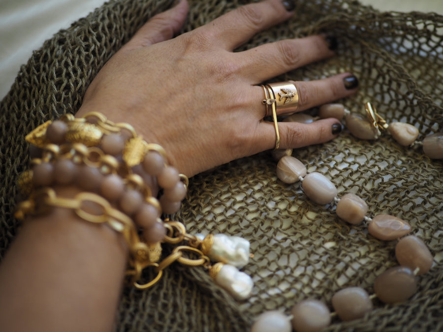 Charm Bracelet - Baroque Pearl