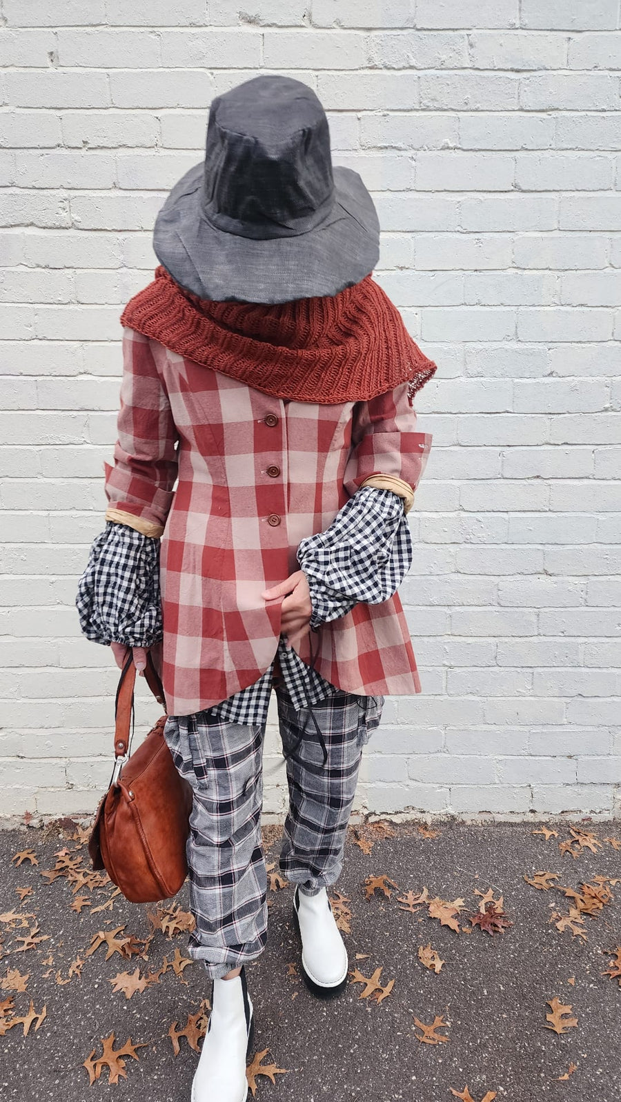 Blouse with Balloon Sleeves (Linen) - gingham